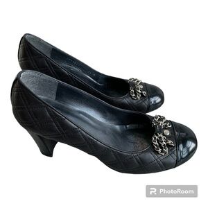 Stuart Weitzman Black Quantas Quilted Nappa Bow Pumps In Size Women’s 9.5M